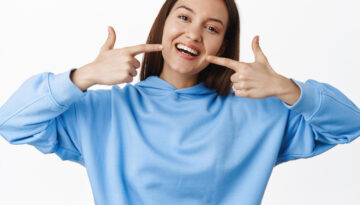 Teeth-Whitening-and-Restorations-What-You-Need-to-Know