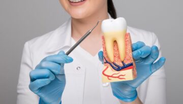 Root-Canal-or-Extraction-Making-the-Best-Choice-for-Your-Dental-Health