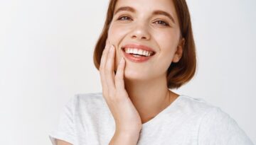 Shine-Brighter-Discover-the-Benefits-of-Teeth-Whitening-in-Caledonia
